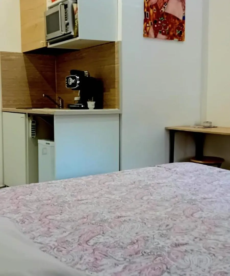 Affitti Brevi Policlinico Apartment Palermo 0*,